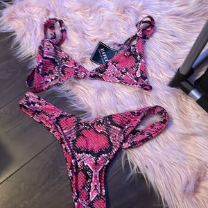 Bikini from zaful never worn tags still on size medium